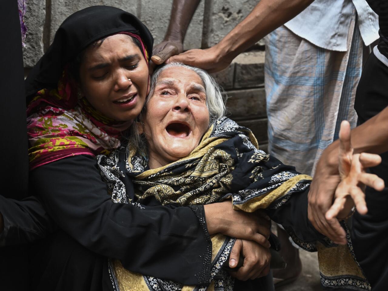 Fire kills 81 people in Bangladesh