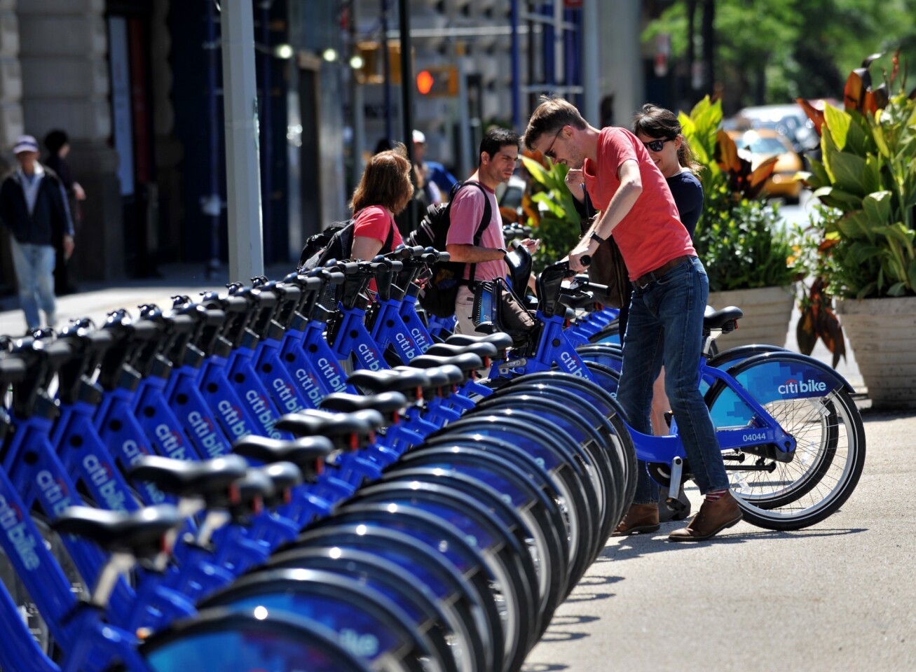 Among other benefits, New York's bike-share system is great for 2-wheeled architecture tours. Too bad L.A.'s is stalled.