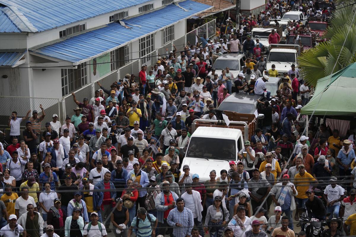 Mineros de los municipios del Bajo Cauca protestan contra el gobierno del presidente colombiano 