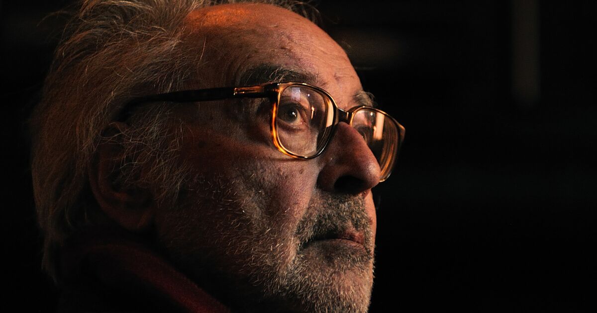Jean-Luc Godard, French New Wave director, dies at 91
