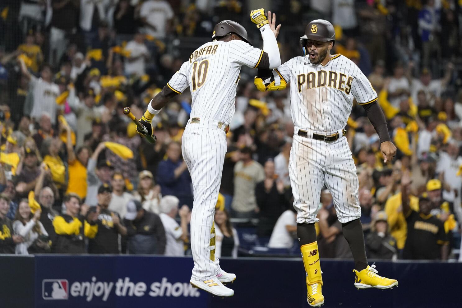 Blake Snell, Trent Grisham lead Padres over Dodgers 2-1 for NLDS lead