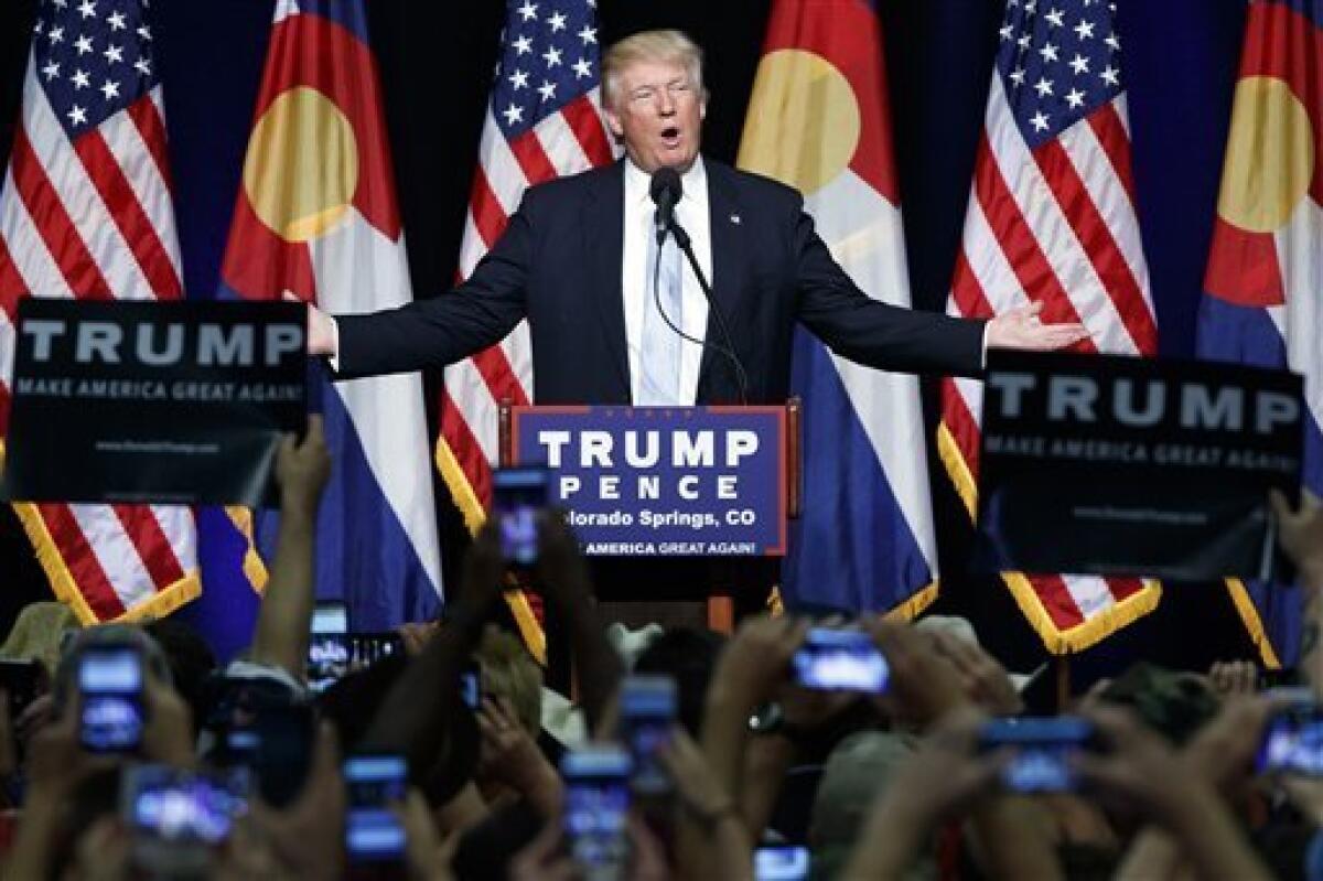 En esta imagen de archivo, tomada el 29 de julio de 2016, el candidato republicano a la presidenica de Estados Unidos, Donald Trump, durante un acto de campaña en Colorado Springs, Colorado. (AP Foto/Evan Vucci, archivo)