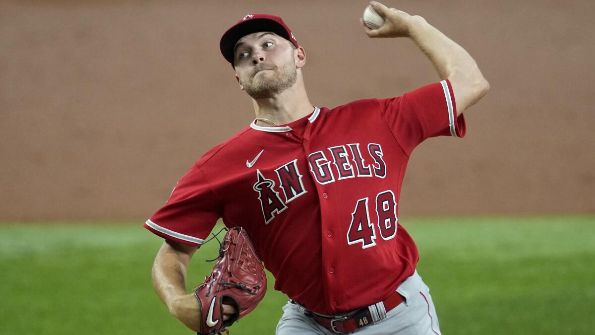 Angels lefty Reid Detmers has no-hitter thru 8 against Rays