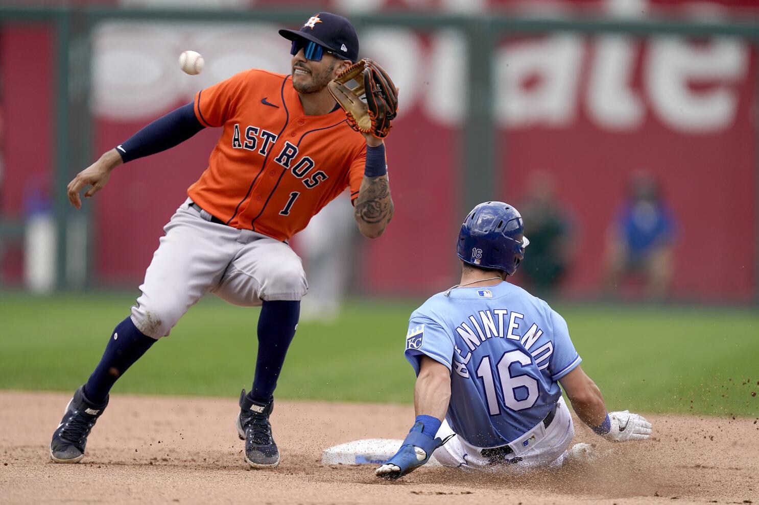 Díaz hit in 10th propels Astros to 6-3 win over Royals - The San Diego  Union-Tribune