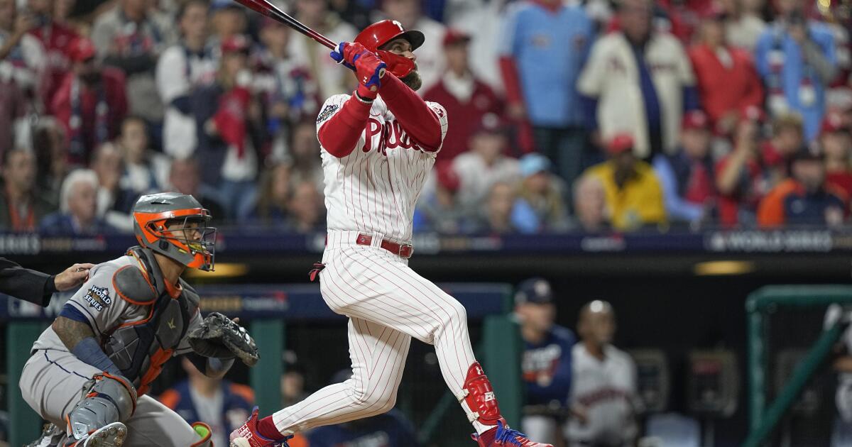 Phillies consider moving Bryce Harper up in World Series lineup