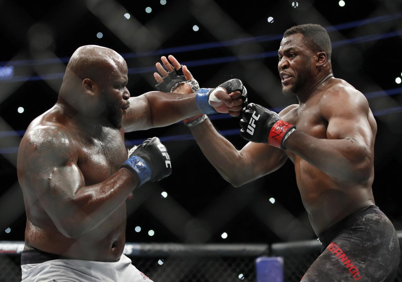 APphoto_UFC 226 Mixed Martial Arts