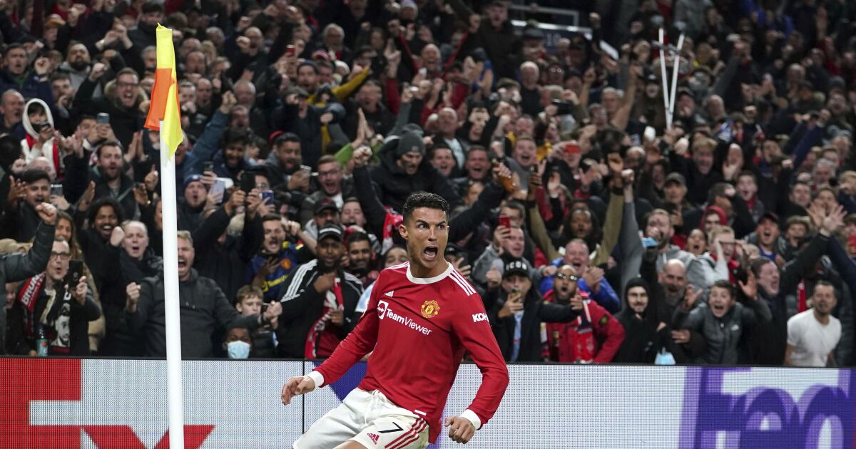 Otro gol de Cristiano salva al United en la Champions - Los Angeles Times