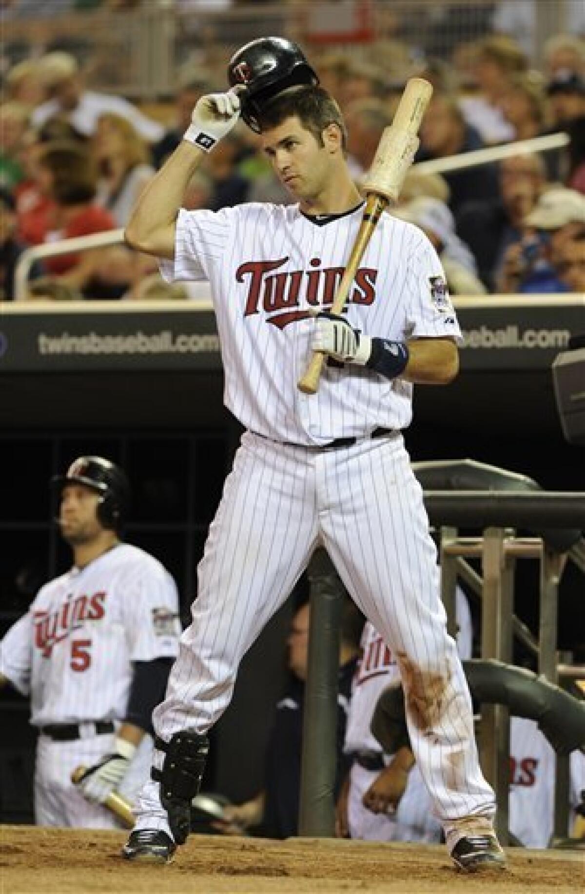 Twins sign Mauer through 2010