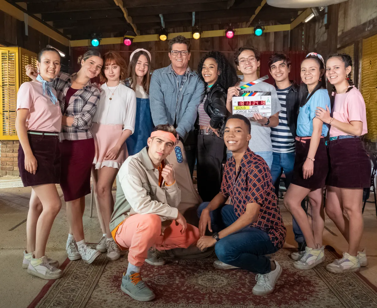 Carlos Vives llegará a Disney+ como profesor
