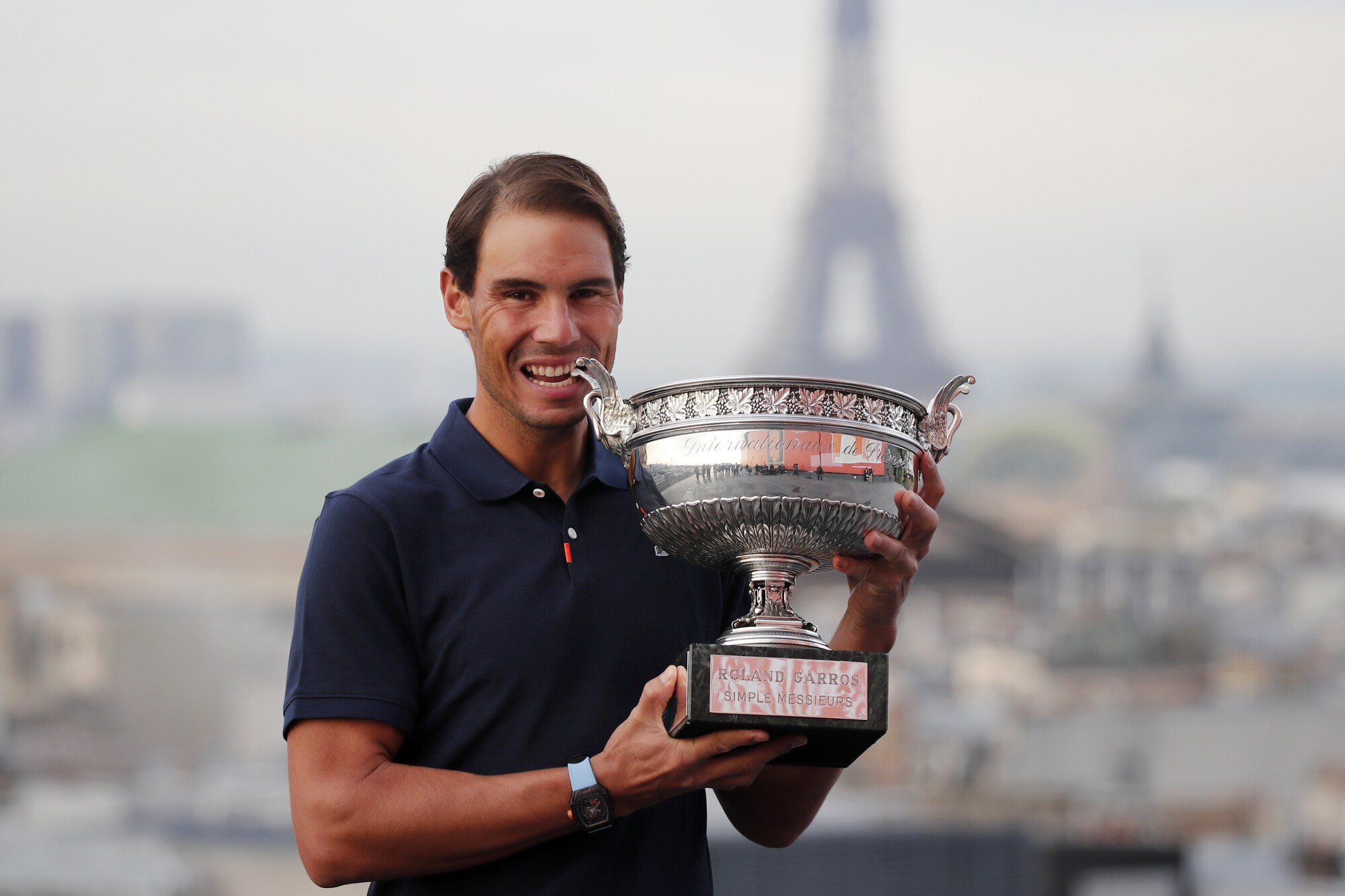 Rafael Nadal fue uno de los deportista que dio positivo a coronavirus.