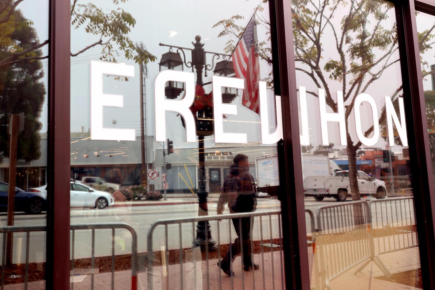 Erewhon and others shut by fire set to reopen in Pacific Palisades mall