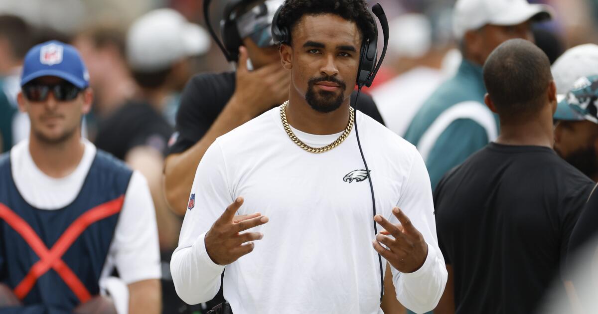 Jalen Hurts impressive, Eagles still lose to Cardinals - The San Diego  Union-Tribune