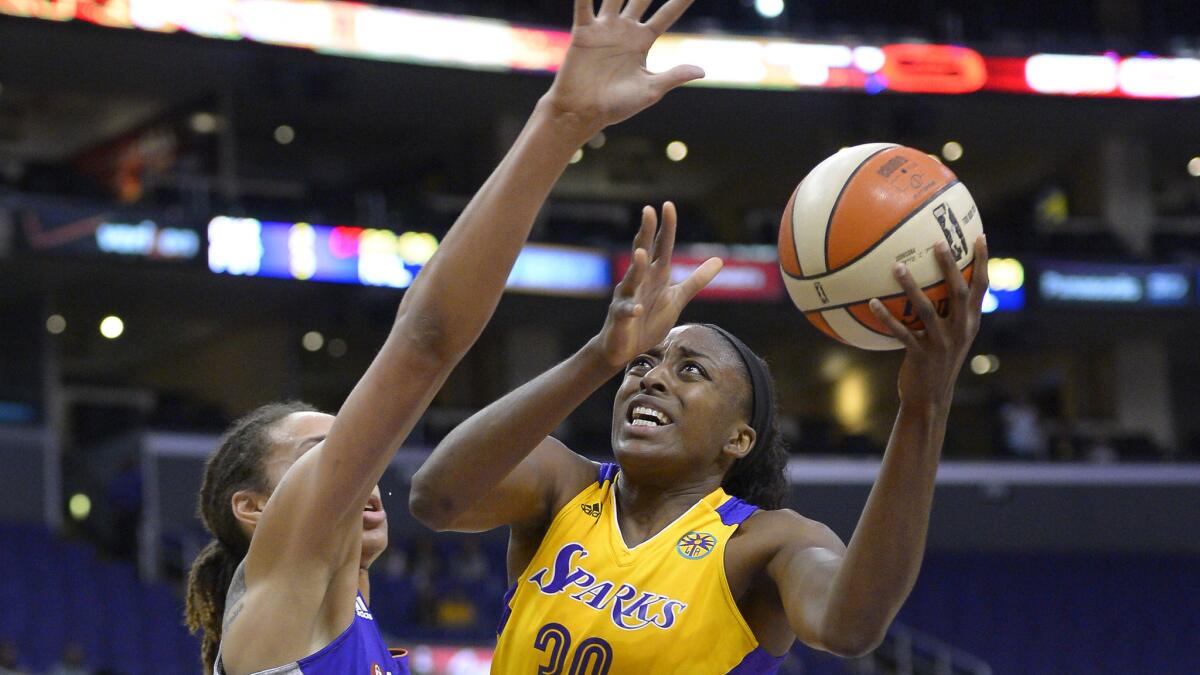 Sparks re-sign Nneka Ogwumike, their 'top free agency priority' – Orange  County Register