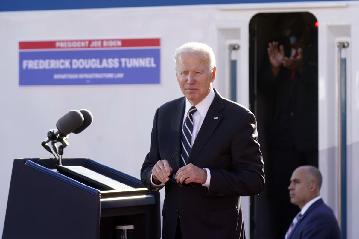 El presidente Joe Biden habla sobre infraestructura en Baltimore, el lunes 30 de enero de 2023. (AP Foto/Andrew Harnik)