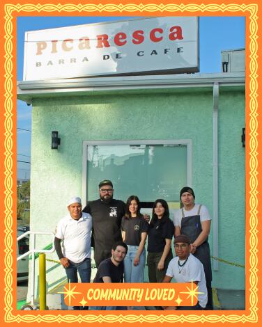 A photograph of the Picaresca Barra De Cafe and team.
