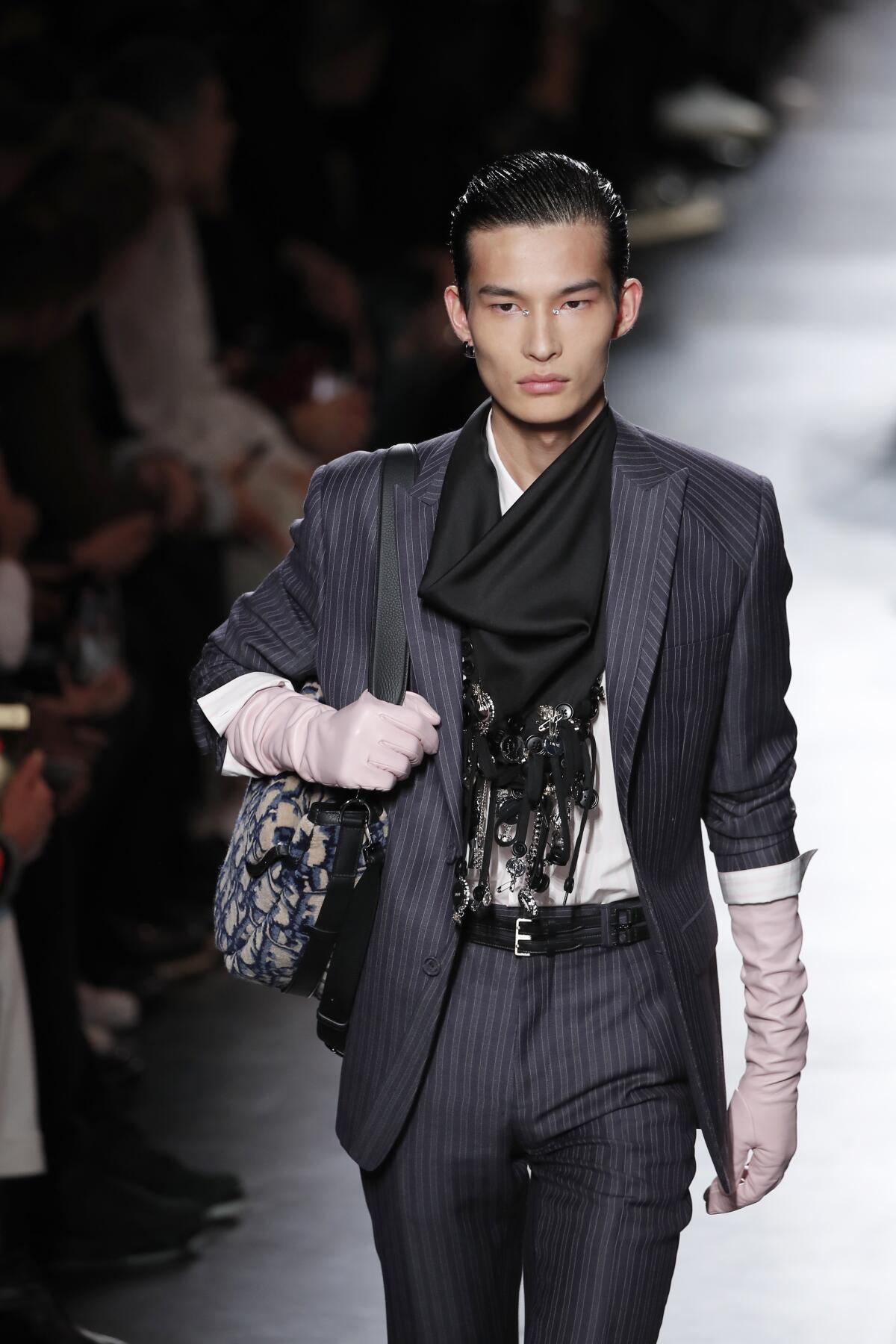 Dior Men Fall 2021 Menswear Fashion Show