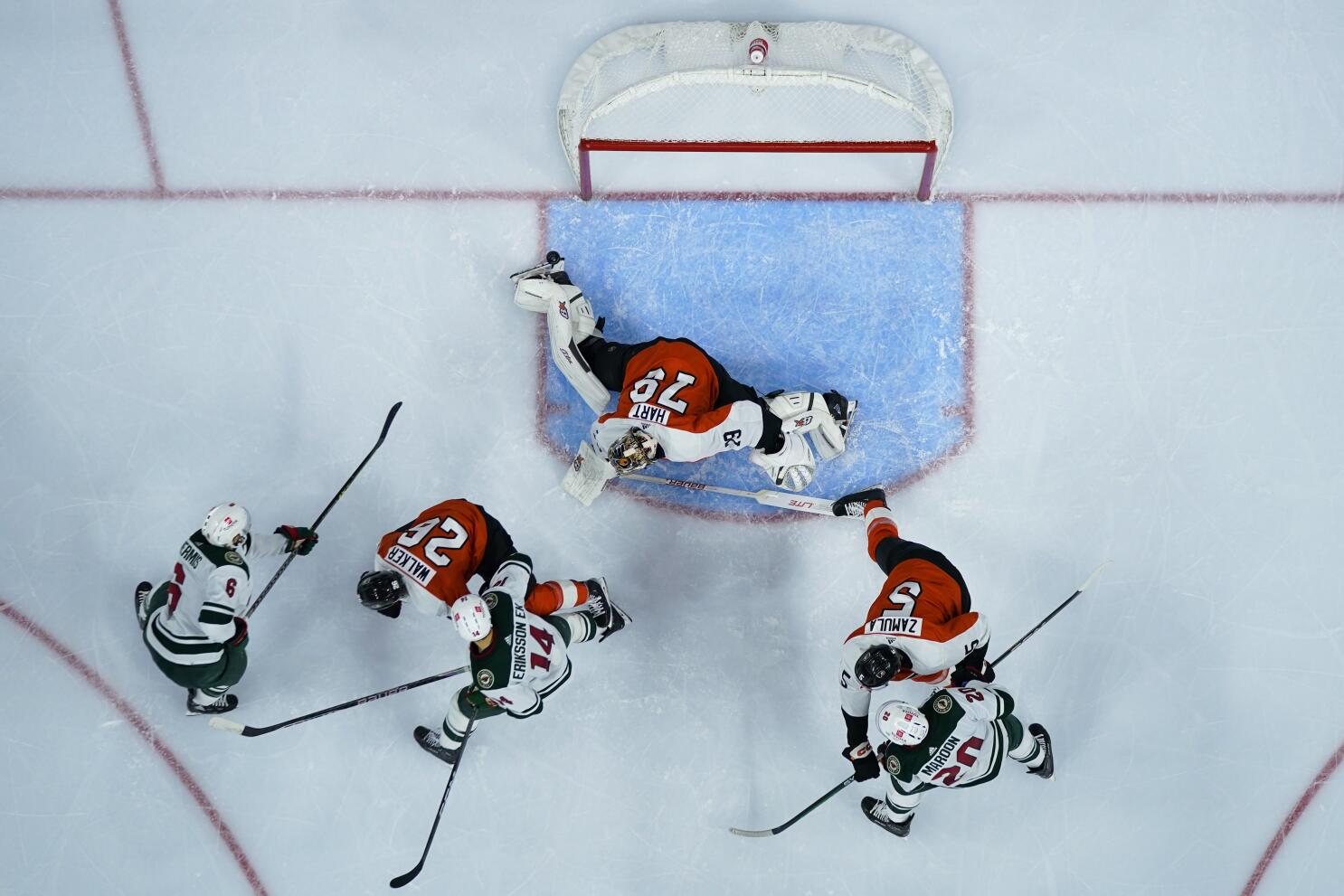 Flyers' Carter Hart posts early save of the year in shutout effort