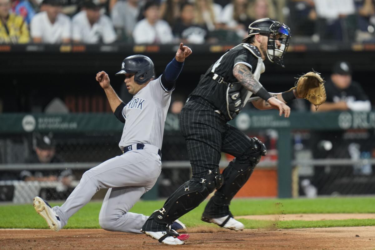 Yasmani Grandal of the Chicago White Sox in action against the