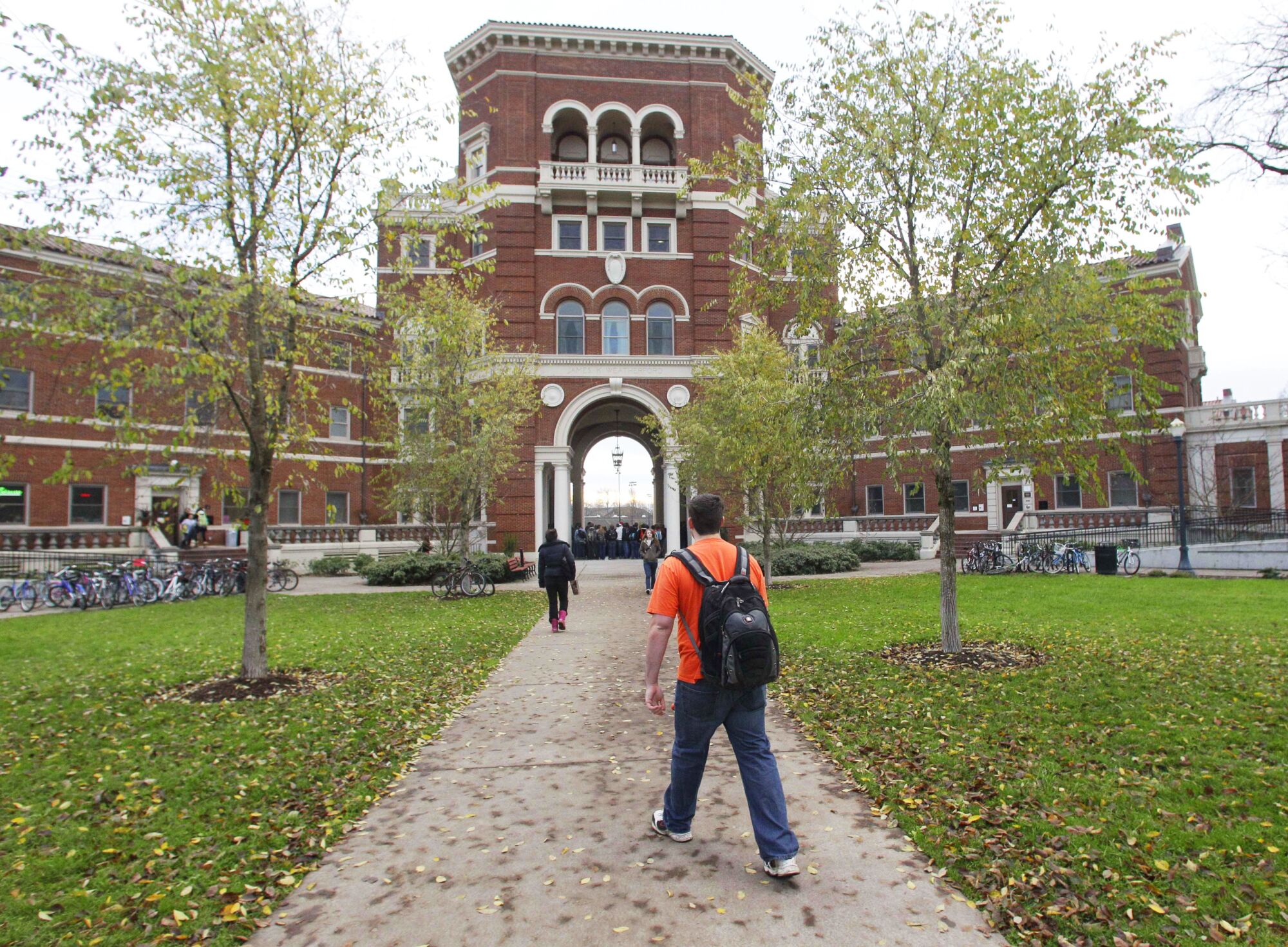 Students on the campus of Oregon State University.