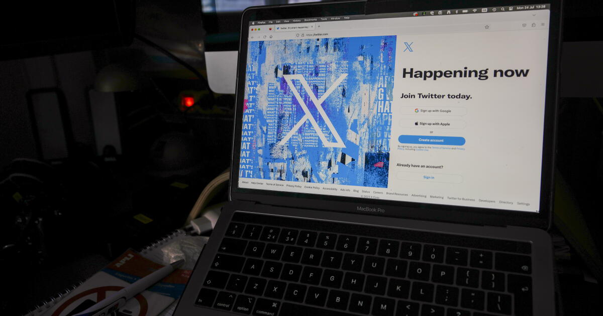 Column: A few sick days made it clear — Twitter is dying, and so is social media as we know it