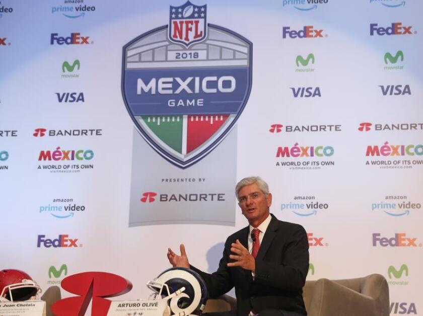 El director de la NFL en México, Arturo Olivé, habla durante una rueda de prensa el miércoles 25 de julio de 2018, en Ciudad de México (México). EFE/Alex Cruz/Archivo