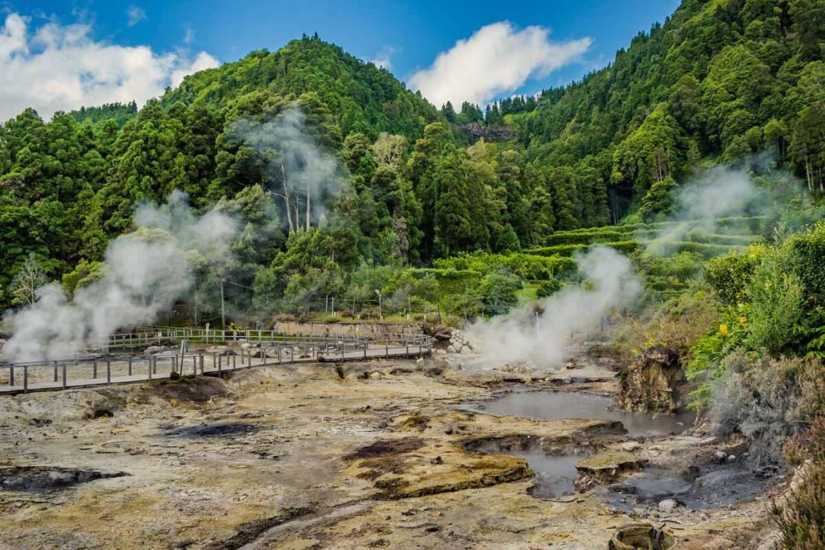 Hot and geothermal pools in the famous Furnas, São Miguel, Azores