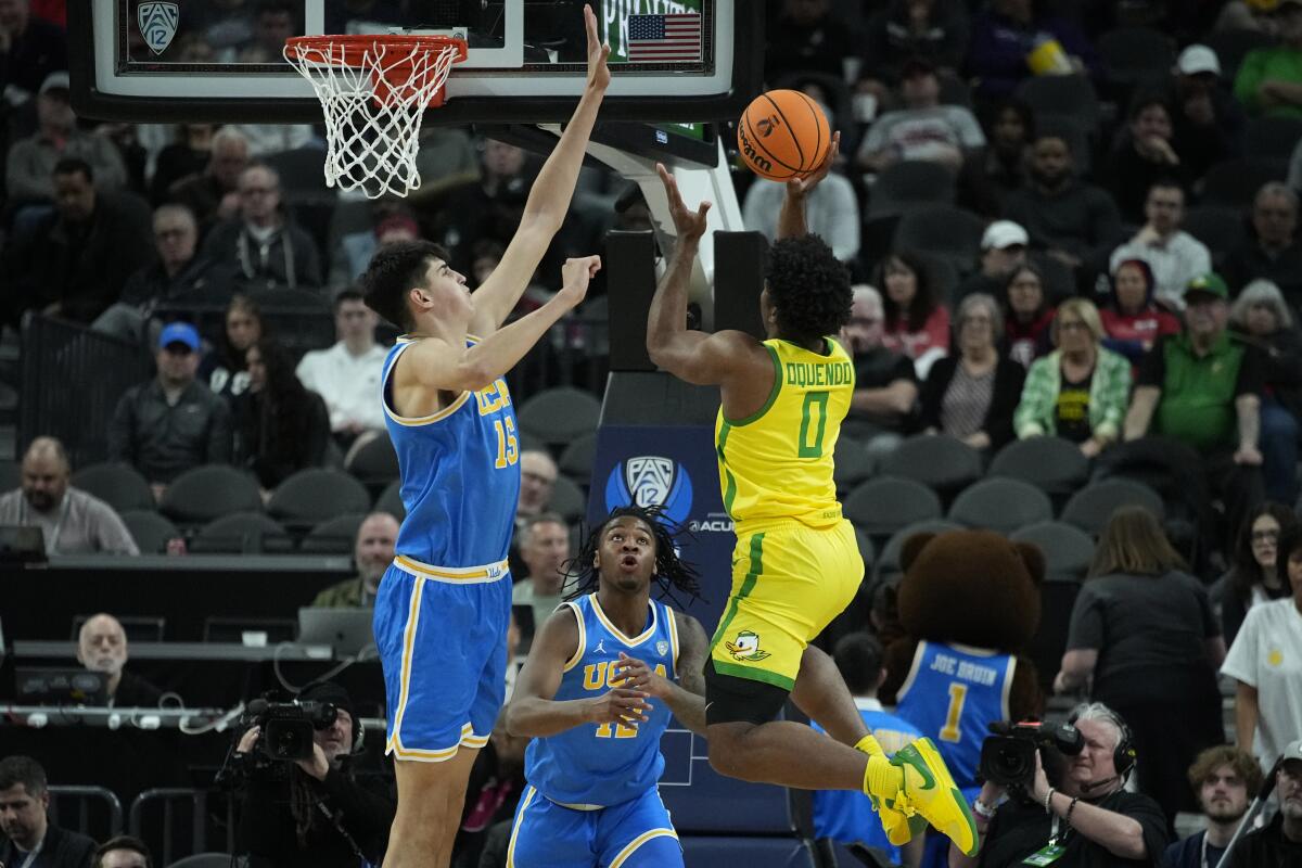 UCLA rallisi, Pac-12 turnuvasında Oregon'a yenilmesinde yetersiz kaldı