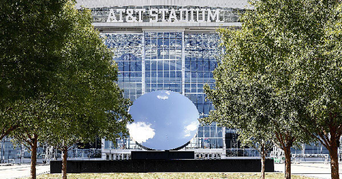 NorthPark Center - Anish Kapoor, The World Turned Outside In, 2003