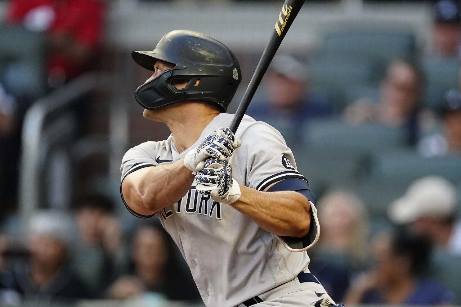 Giancarlo Stanton home run for Yankees at Field of Dreams