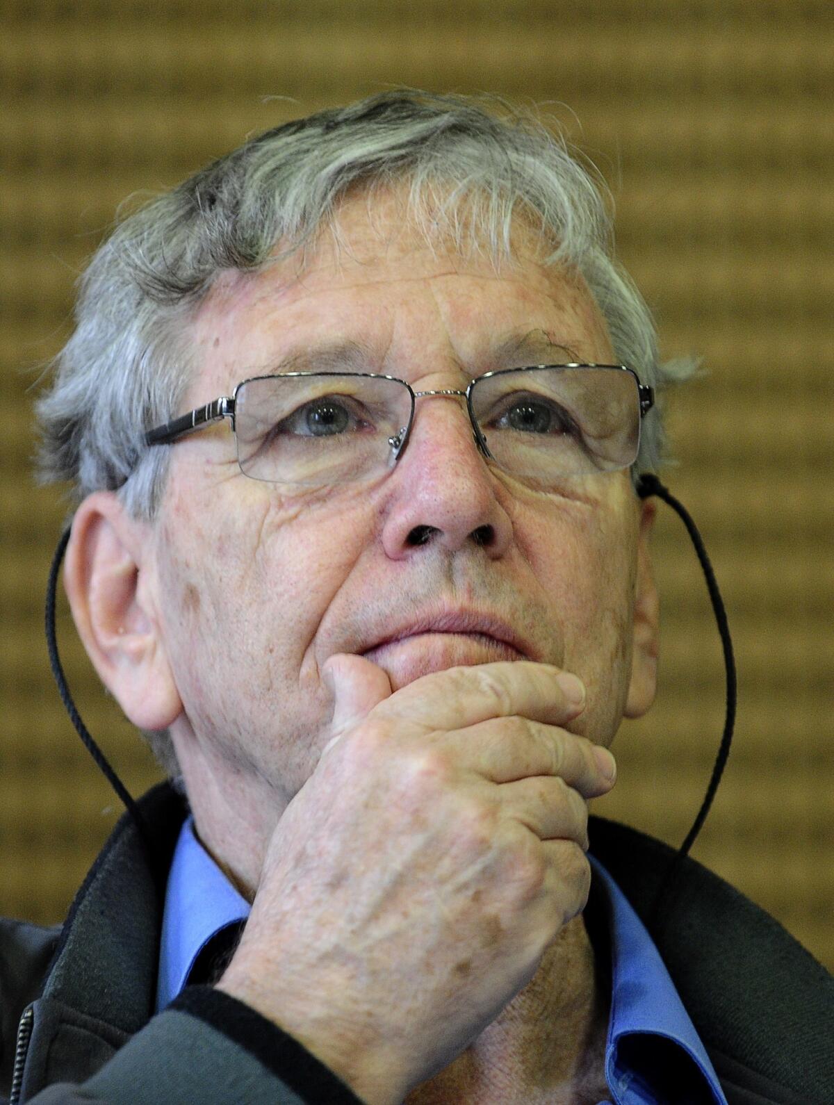 Israeli writer Amos Oz has been named winner of the Franz Kafka Prize for Literature 2013.