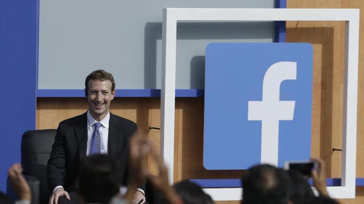 Mark Zuckerberg, el CEO de Facebook, habla en Facebook en Menlo Park, California, esta semana.