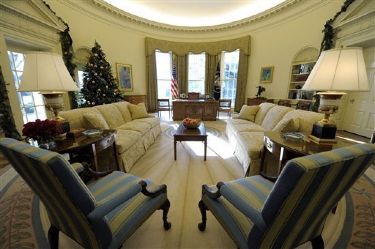 CAPITAL CULTURE: Obama making Oval Office his own - The San Diego  Union-Tribune