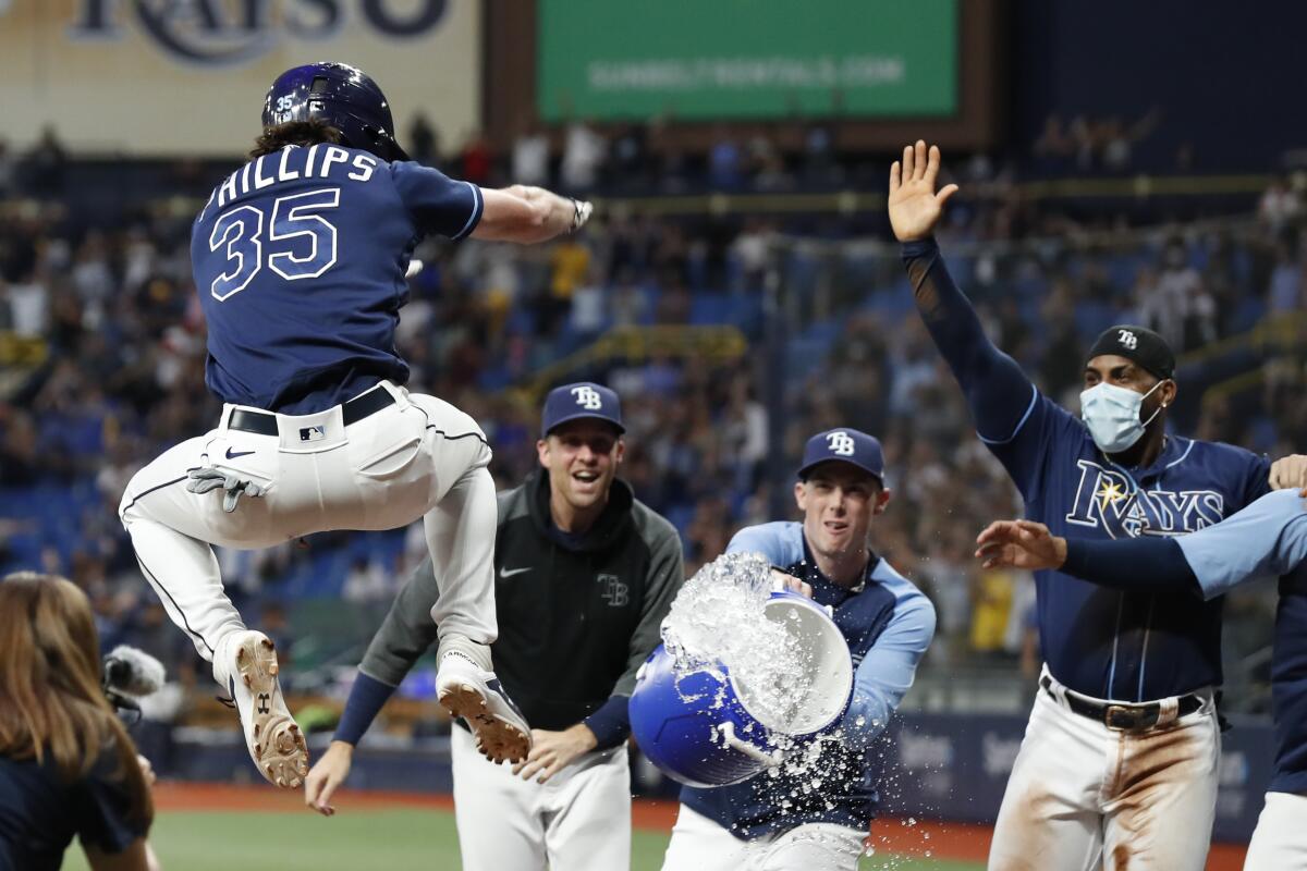 Rays rally to top Tigers on Phillips' walk-off homer