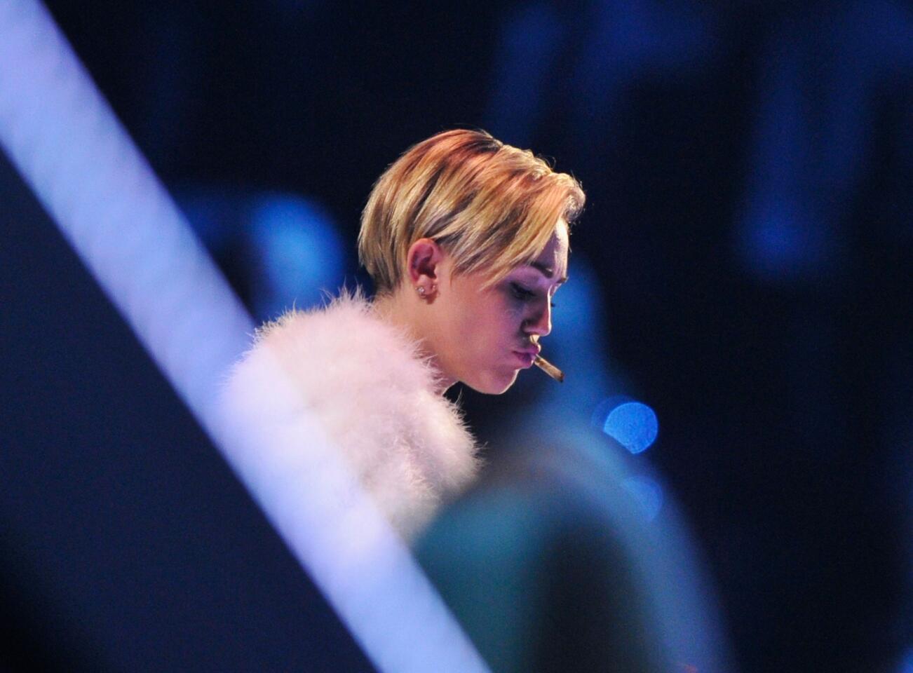Miley Cyrus | MTV EMAs | 2013
