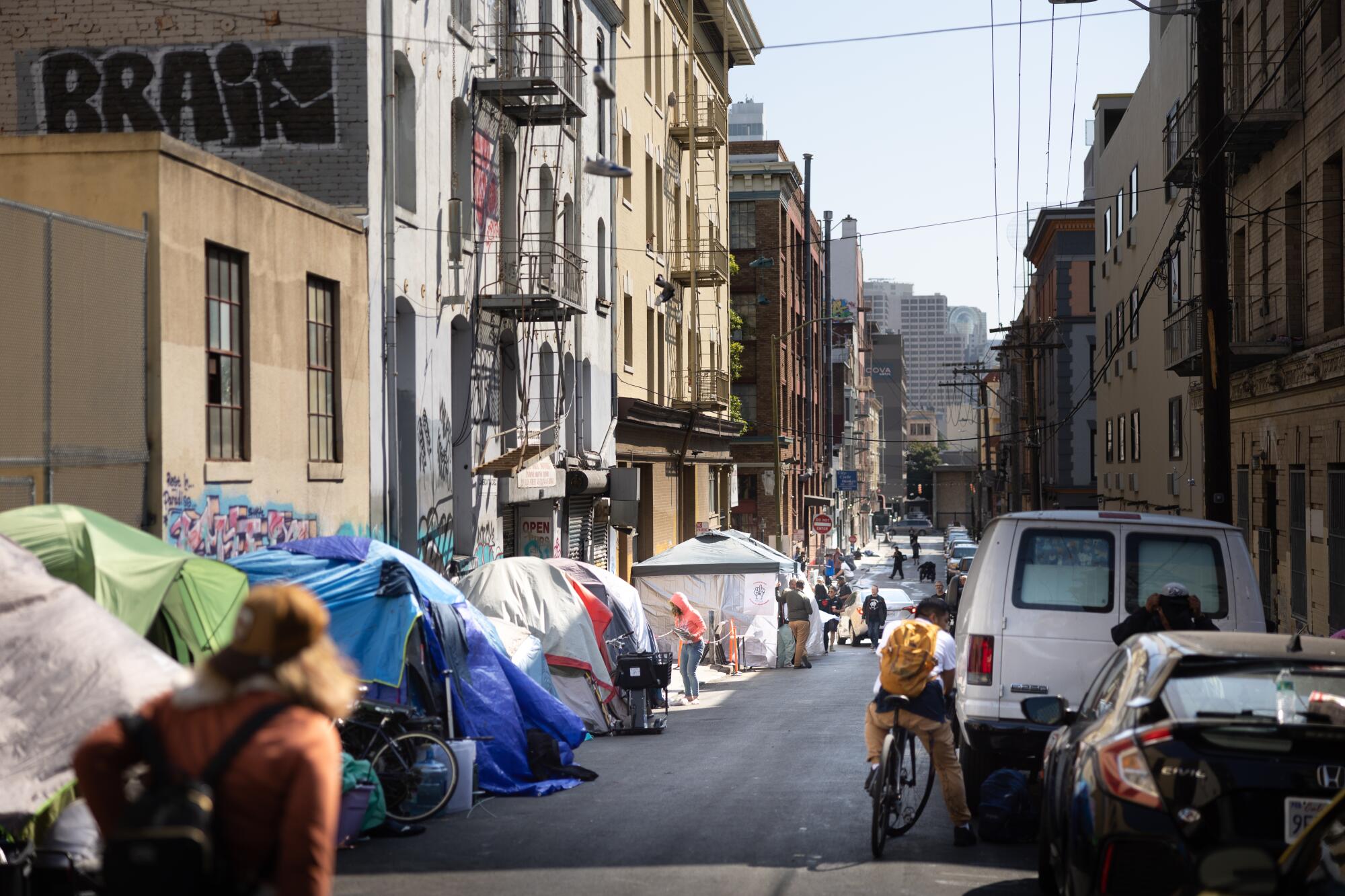 Biden and Newsom fail when it comes to overdoses - Los Angeles Times