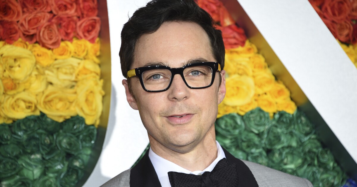 Jim Parsons had COVID-19 in March, lost taste and smell - Los Angeles Times