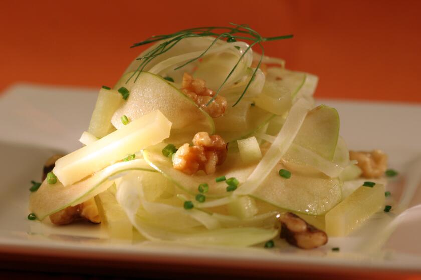 Recipe: Apple and fennel salad