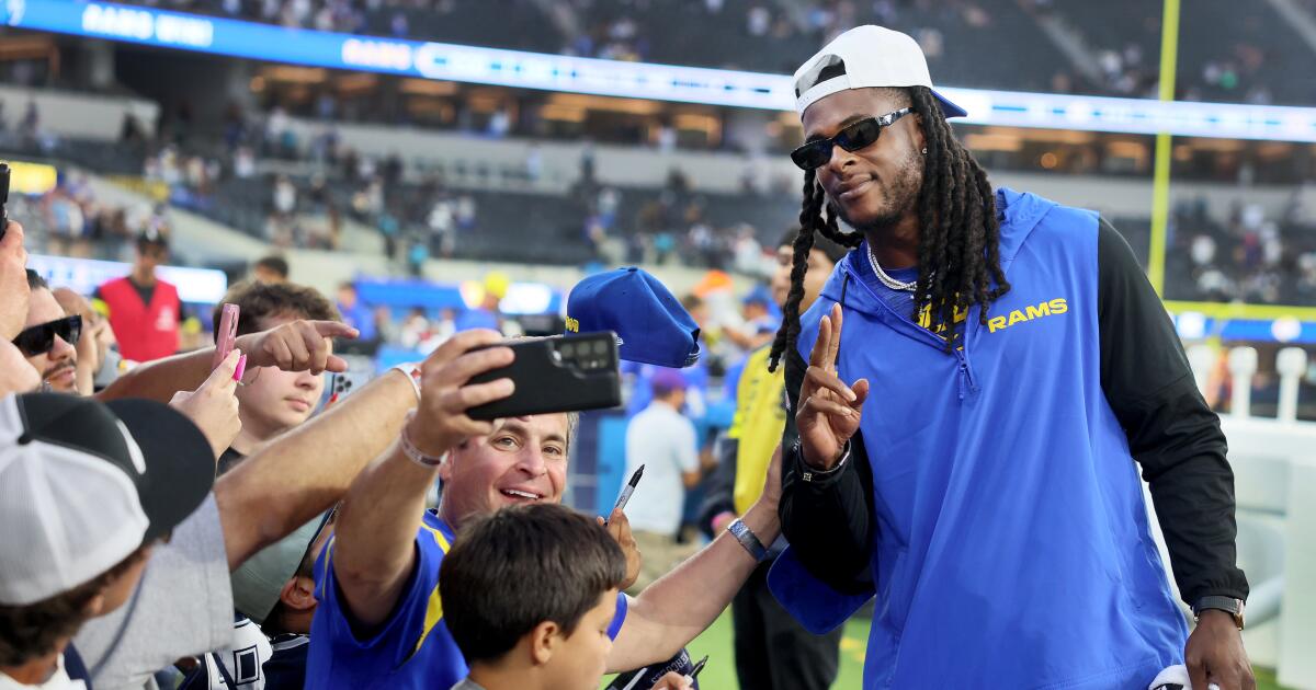 Davante Adams expected to play for Rams vs. Colts despite hamstring issue