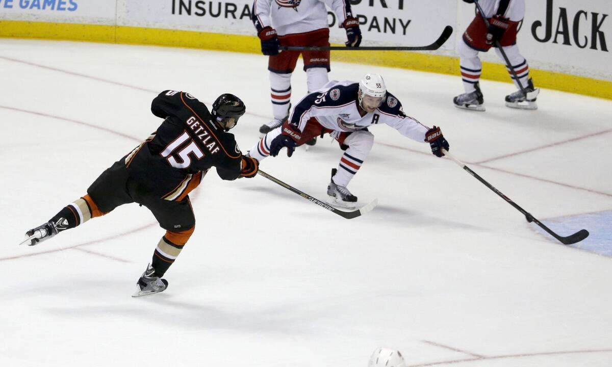 Ryan Getzlaf scores an empty-net goal against Columbus during the Ducks' 4-1 win over the Blue Jackets.