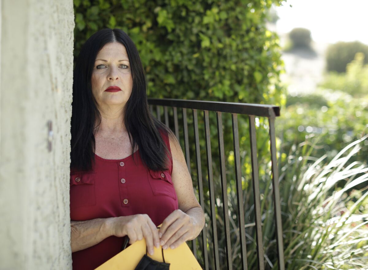 Jamie Ivey filed a lawsuit this week against Hollywood Premier nursing home, where her father died of COVID-19.