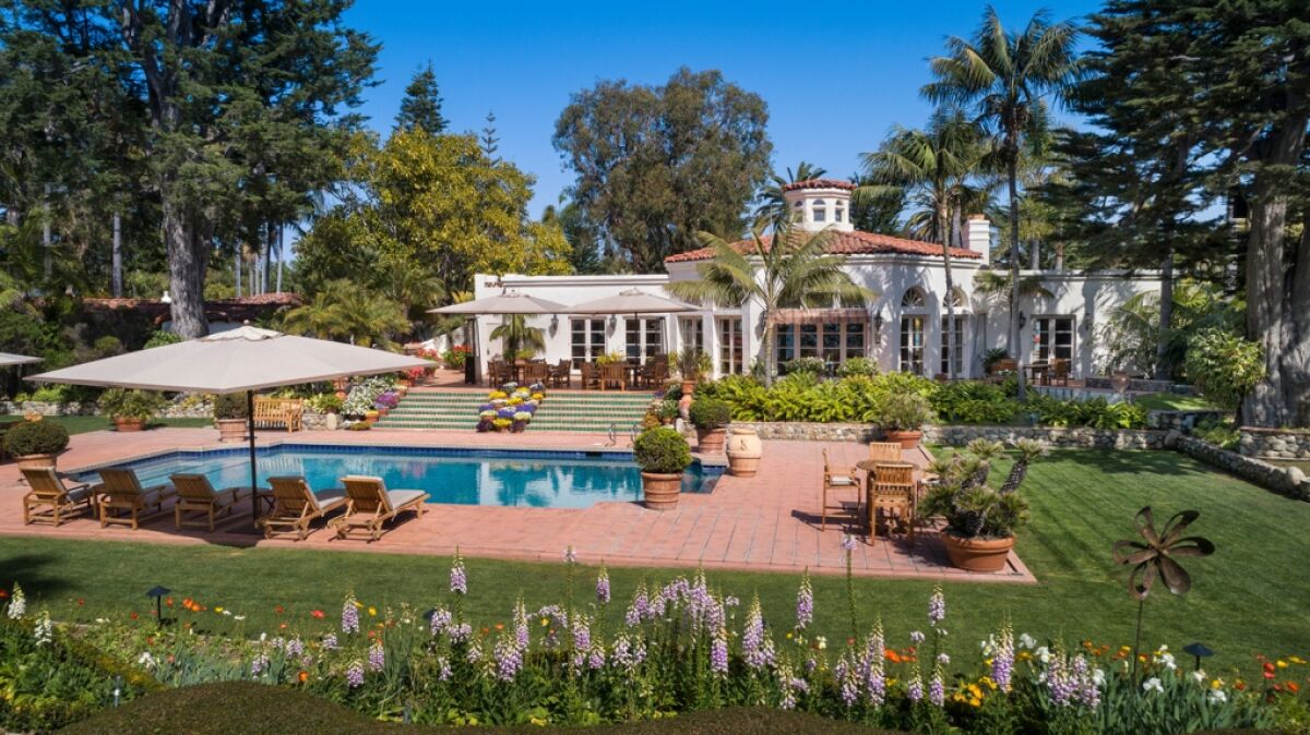 La Casa Pacifica is part of a virtual Newport Beach Garden Tour hosted by Sherman Library & Gardens’ Volunteer Assn.