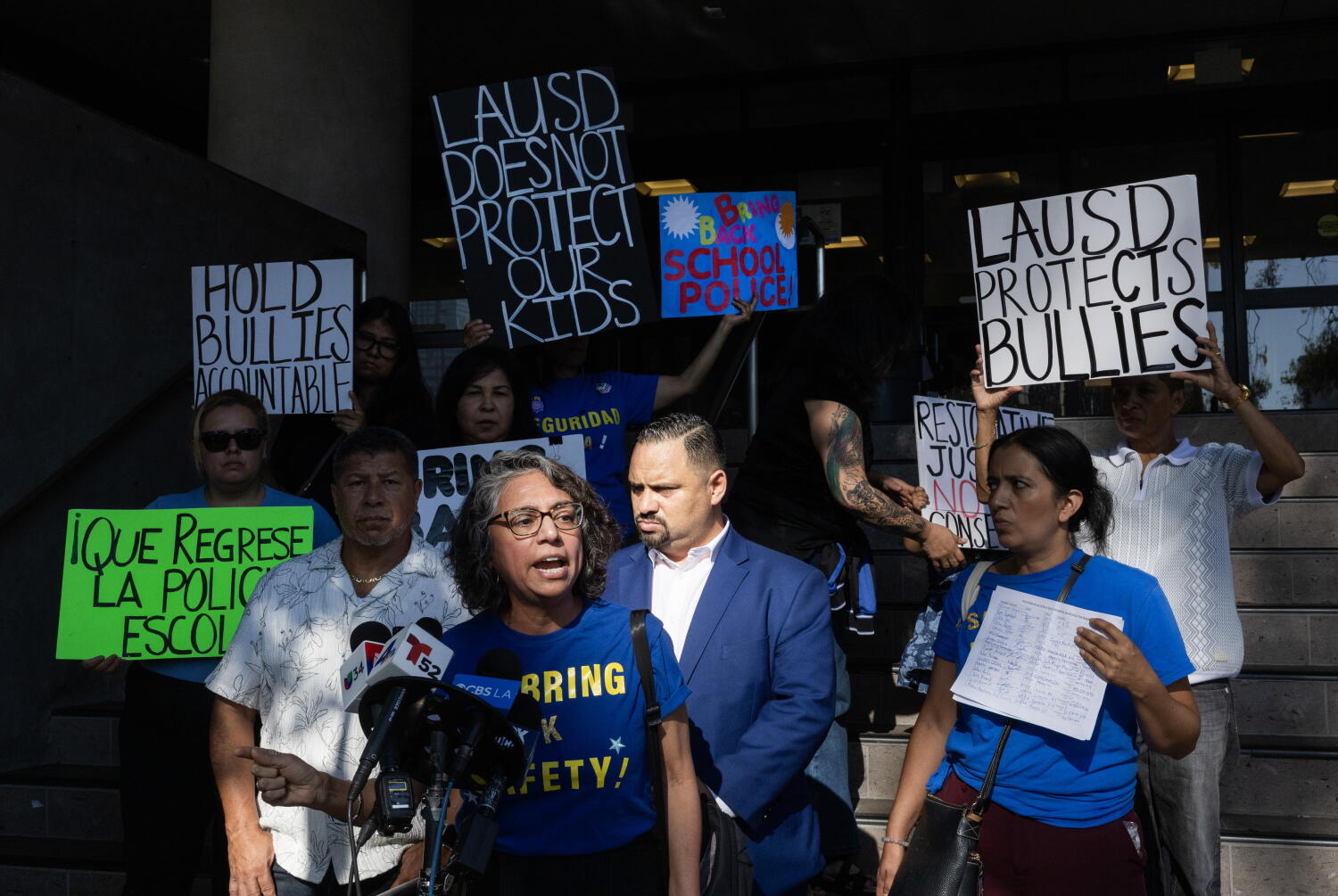 Parents Demand Police Return to Schools After Student Death Parents Demand Police Return to Schools After Student Death