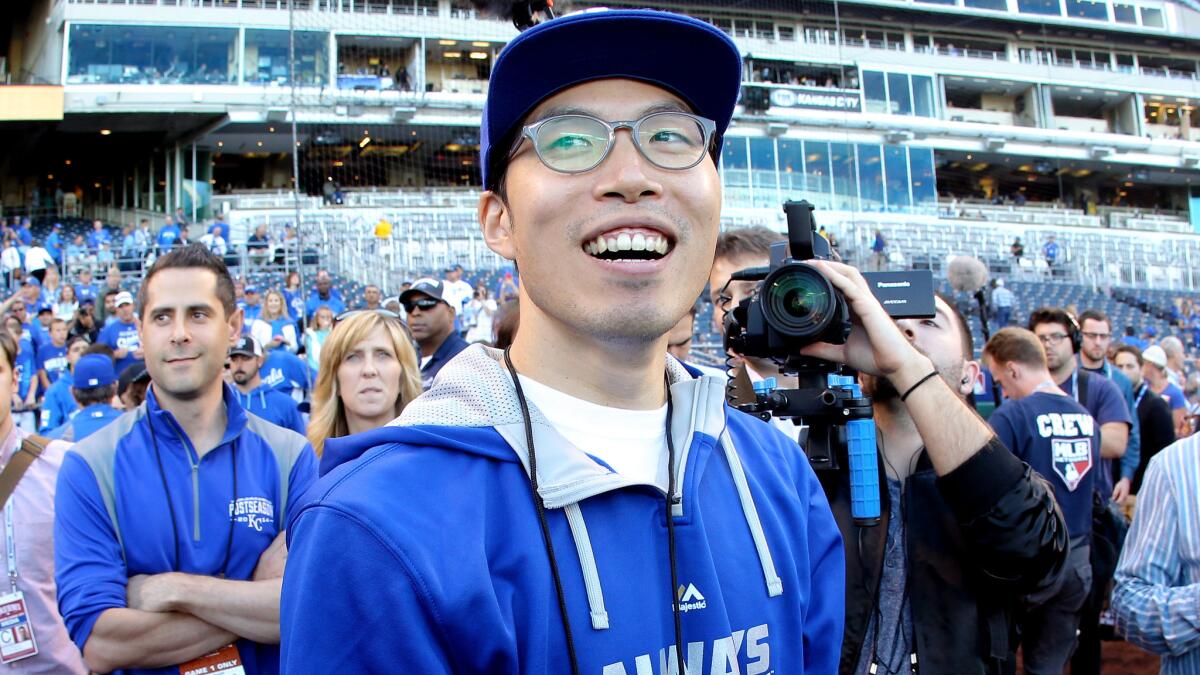 Royals' South Korean fan is thrilled to be at World Series - Los Angeles  Times