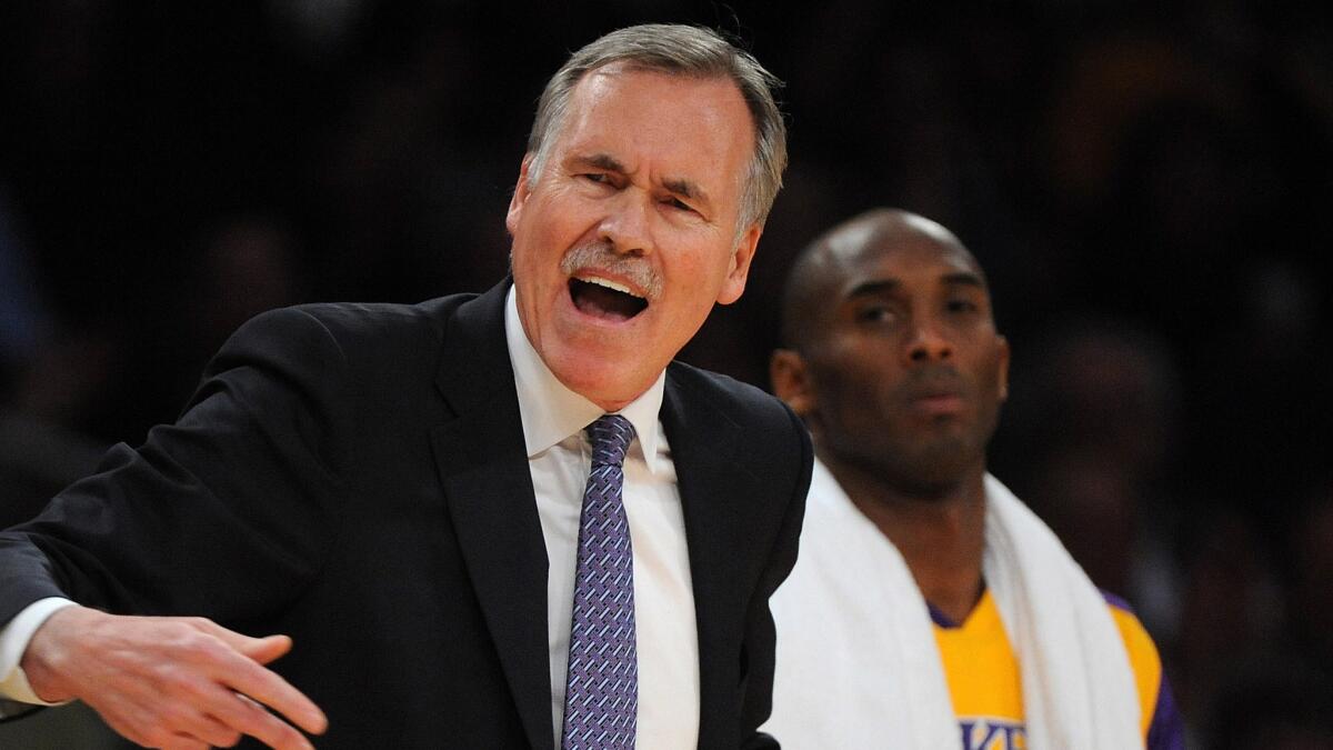 By the end of the Lakers' woeful season, few people had Coach Mike D'Antoni's back, least of all Kobe Bryant, who began his vacation early.