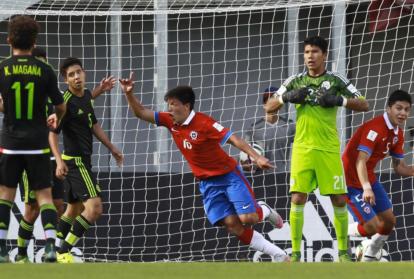 FBL-WC-2015-U17-CHI-MEX