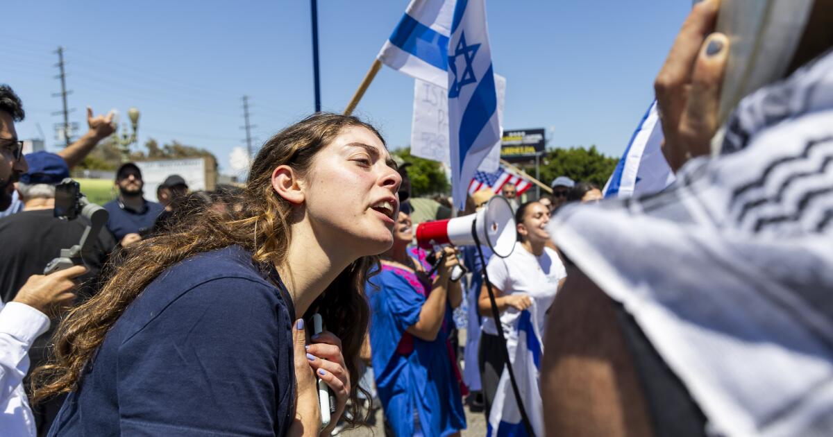 Biden, Bass, Newsom Condemn LA Synagogue Violence Biden, Bass, Newsom Condemn LA Synagogue Violence