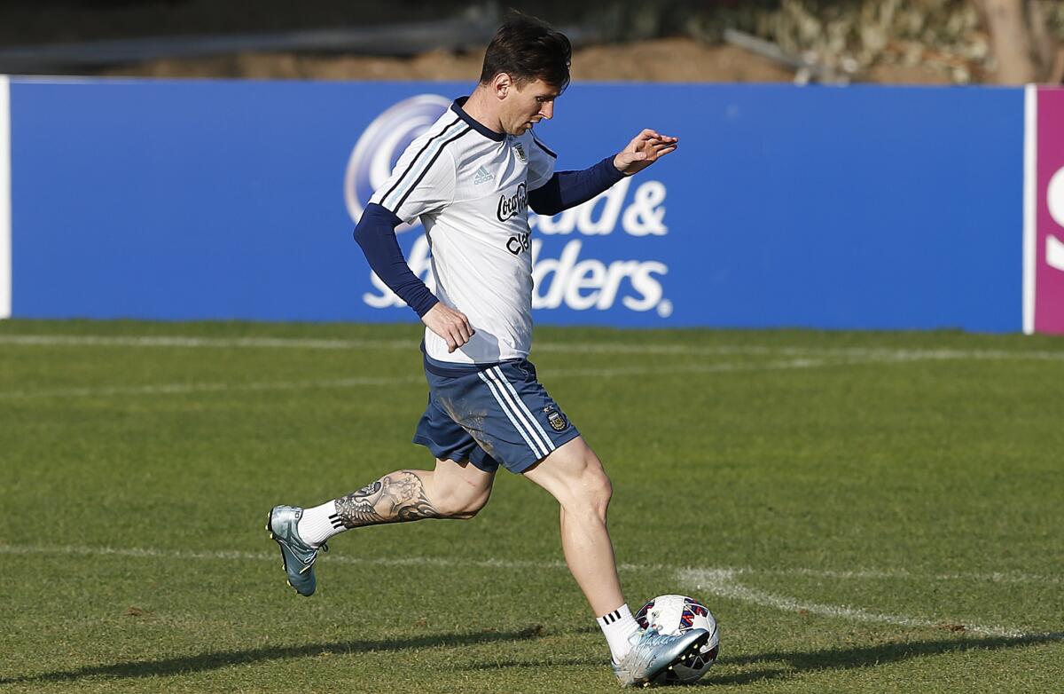 Lionel Messi se prepara para enfrentar a Colombia en busca de un pase a semifinales en la Copa América.