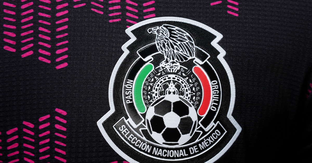 Por qué el uniforme de la selección mexicana es color rosa? - Los Angeles  Times