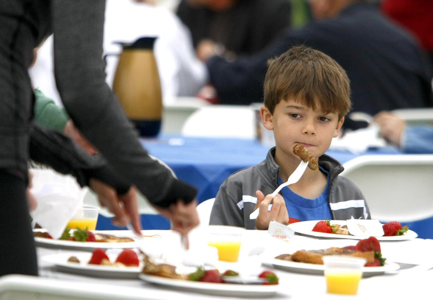 Photo Gallery: The annual Kiwanis Club of La Canada A.M. community breakfast and car show