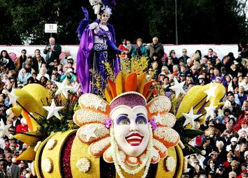 Rose Parade: "The Magic of Mardi Gras"